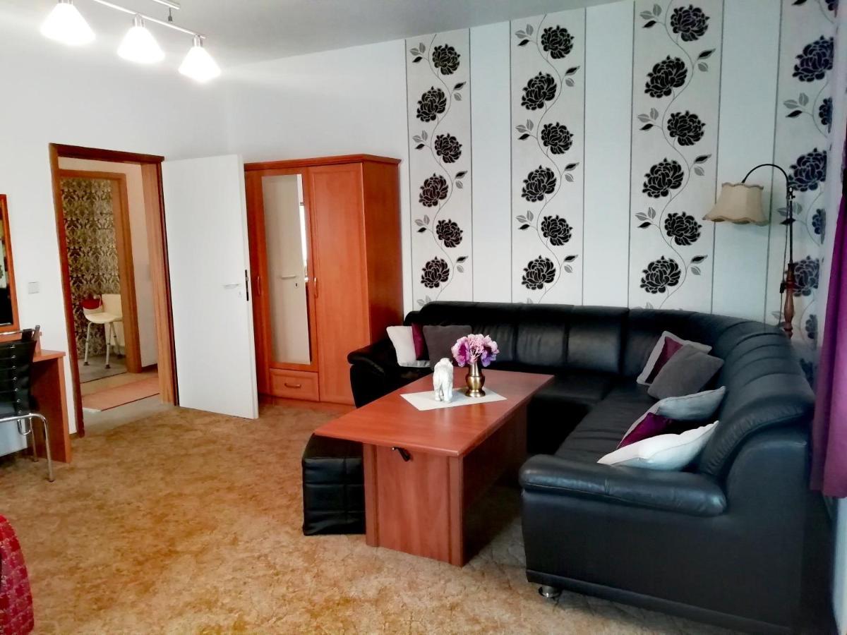 Grosse Wohnung Mit Terrasse Im Altstadtzentrum - Ferienwohnung Chiplakoff Blankenburg  Exterior foto